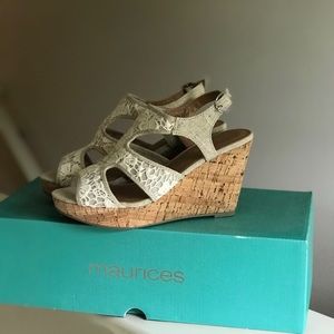 Maurice’s natural daisy crochet wedges